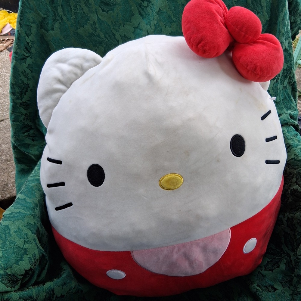 Squishmallows Hello Kitty Sanrio 20 Inch Jumbo Plush Classic Red Outfit 2021